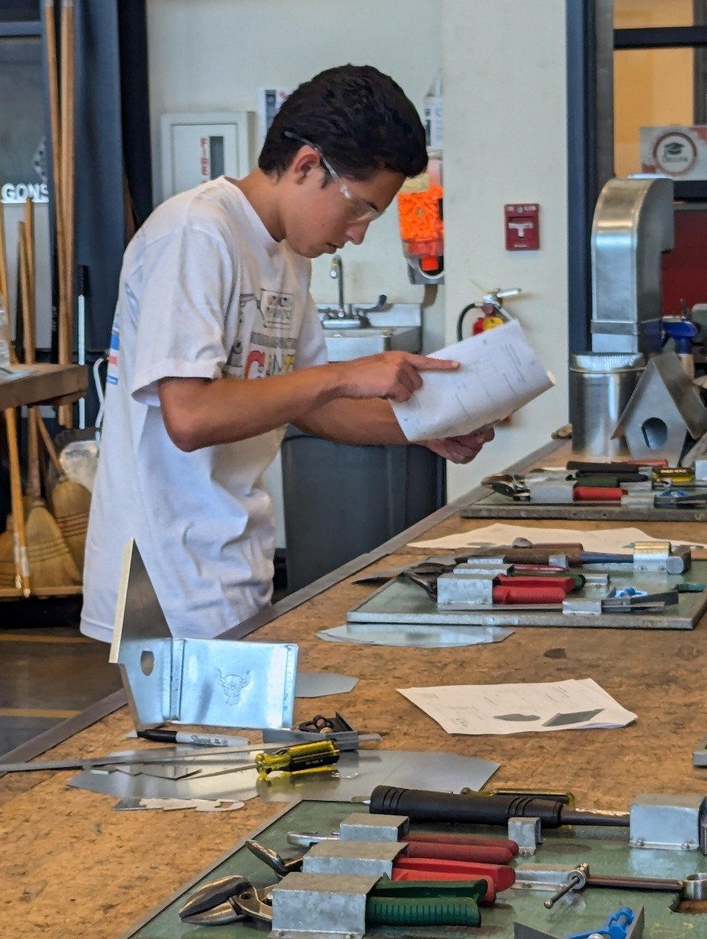 IVA High student participates in construction class through LBCC Early Initiative Summer Learning program.